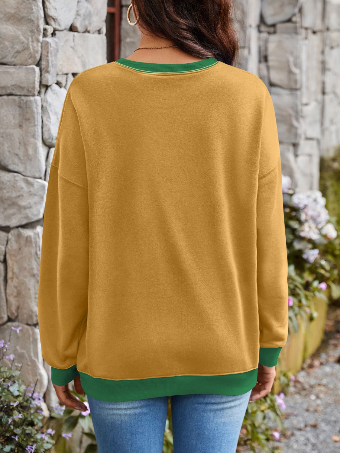 Vintage Vibes Contrast Round Neck Long Sleeve Top